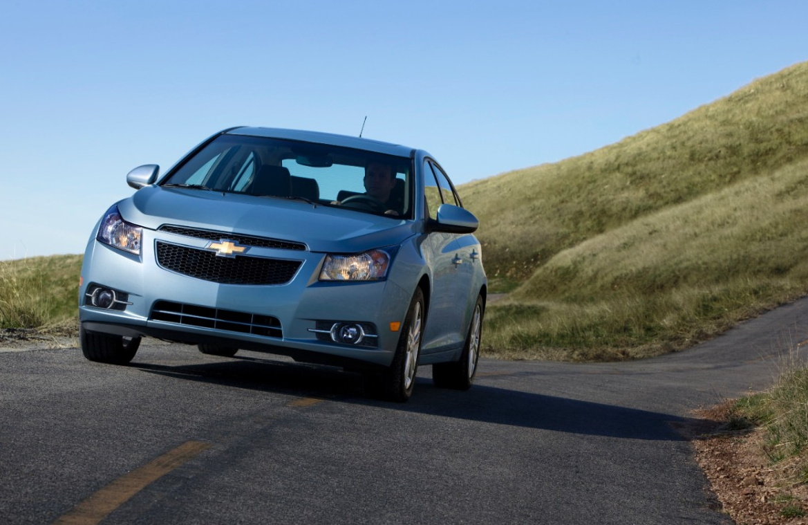 5 Myths About Buying a New Car